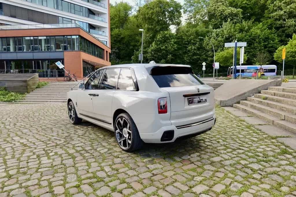 Rolls-Royce Cullinan Cullian Black Badge 4 Seats I Starlight I TV I M 03/2026-photo-4