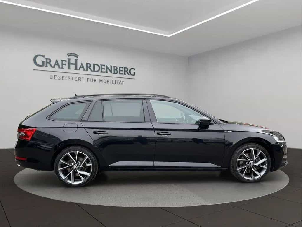 Skoda Superb Combi 2.0 TSI 4x4 DSG Sportline Pano AHK 09/2023-photo-6