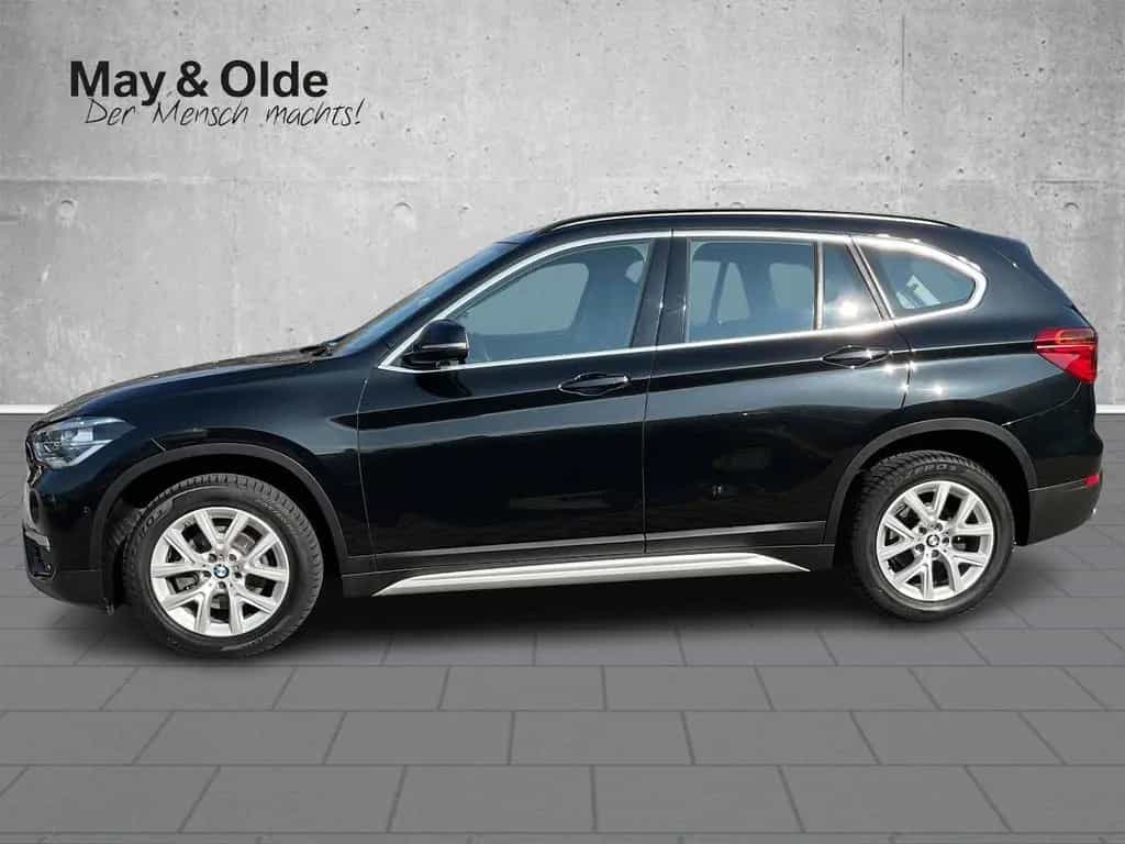 BMW X1 sDrive18d xLine Aut HUD Navi Leder LED SHZ Kl 01/2019-photo-1