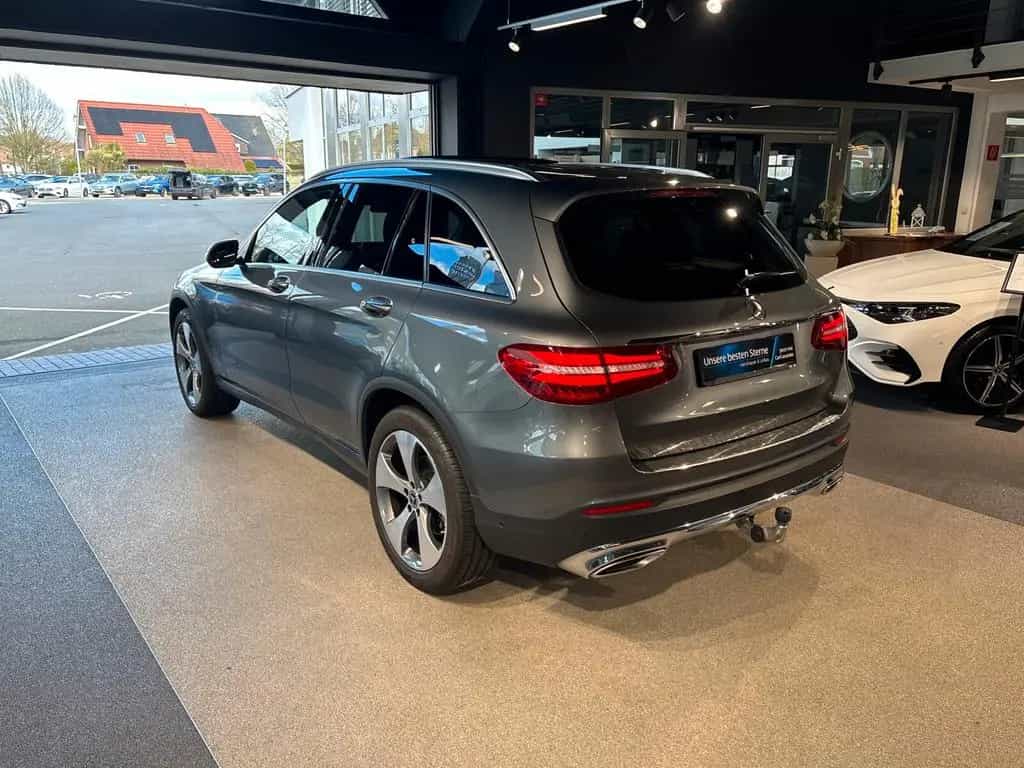 Mercedes-Benz GLC-Class 250 4M FAP*Pano*HUD*AHK*Comand*Cam*Easy-Pack 08/2018-photo-3
