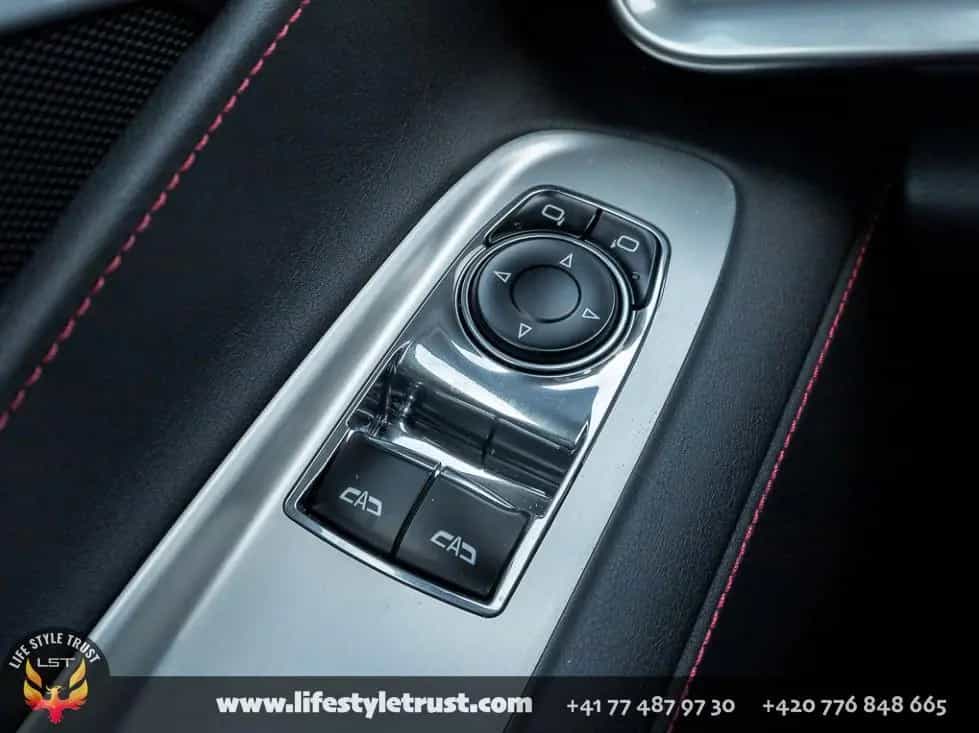 Corvette C8 Coupe 6.2V8  - 2024 -  € 65.900 T1 03/2024-photo-17