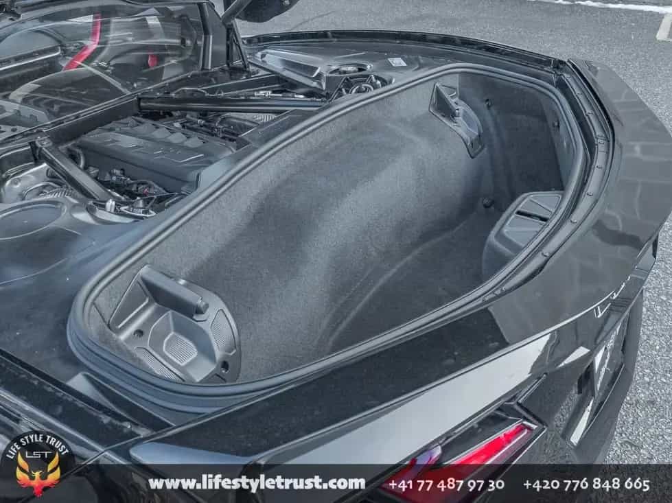 Corvette C8 Coupe 6.2V8  - 2024 -  € 65.900 T1 03/2024-photo-7