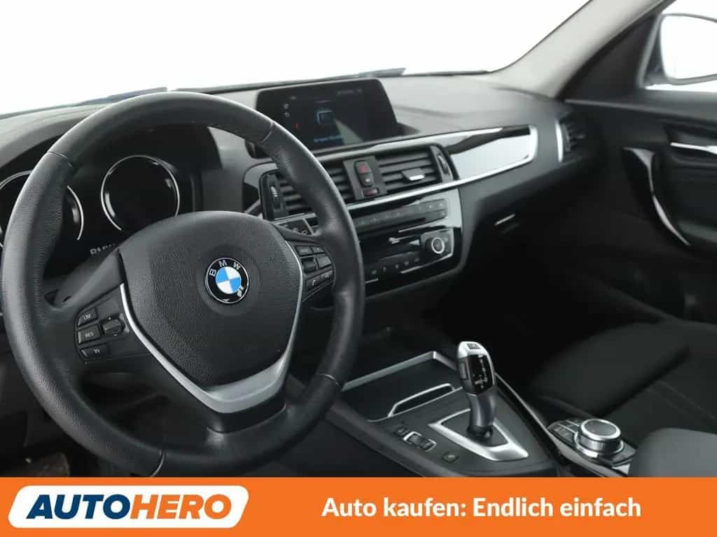 BMW 1 Series 118i Sport Line Aut.*NAVI*LED*TEMPO*PDC*SHZ* 08/2019-photo-10