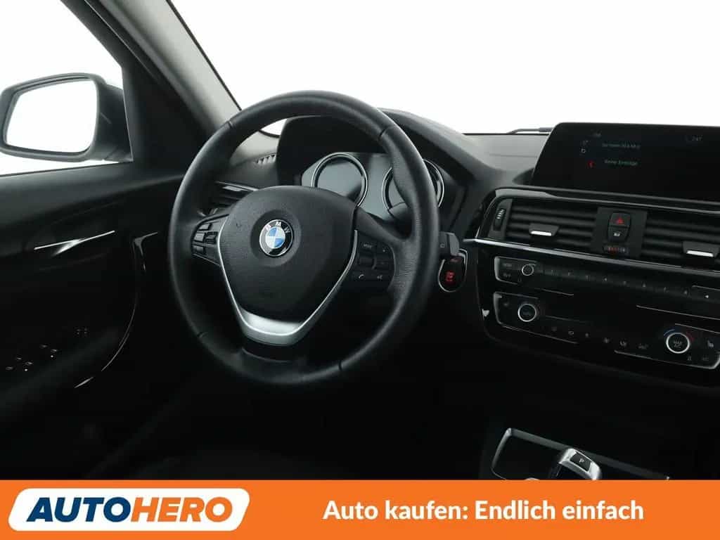 BMW 1 Series 118i Sport Line Aut.*NAVI*LED*TEMPO*PDC*SHZ* 08/2019-photo-12