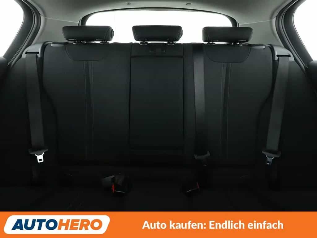 BMW 1 Series 118i Sport Line Aut.*NAVI*LED*TEMPO*PDC*SHZ* 08/2019-photo-15