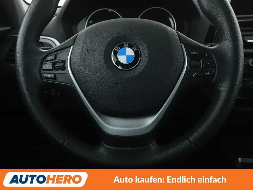 BMW 1 Series 118i Sport Line Aut.*NAVI*LED*TEMPO*PDC*SHZ* 08/2019-photo-18