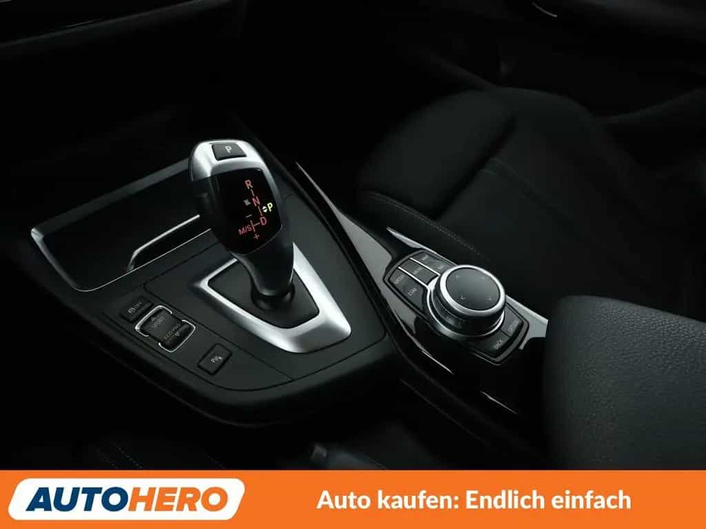 BMW 1 Series 118i Sport Line Aut.*NAVI*LED*TEMPO*PDC*SHZ* 08/2019-photo-23