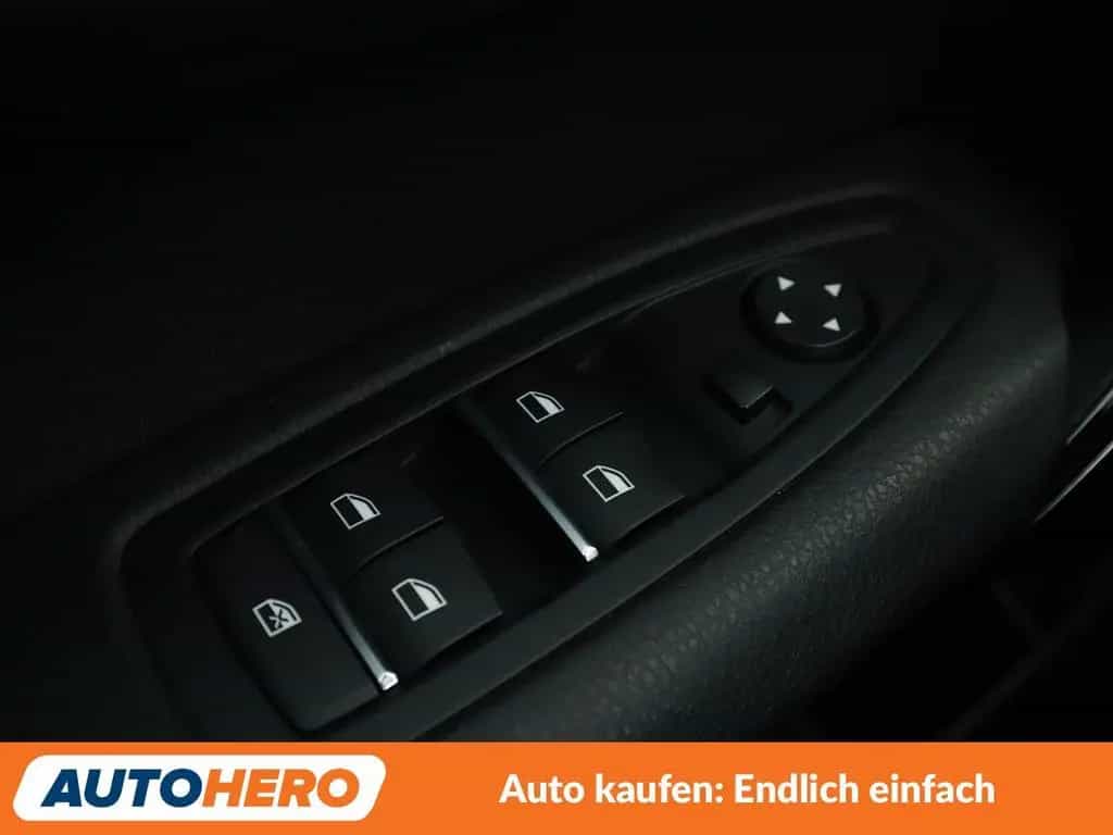 BMW 1 Series 118i Sport Line Aut.*NAVI*LED*TEMPO*PDC*SHZ* 08/2019-photo-24