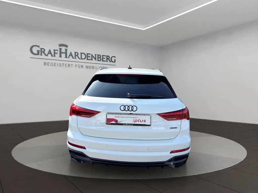 Audi Q3 40 TDI qu. S tronic S line ACC Kamera AHK 03/2022-photo-4