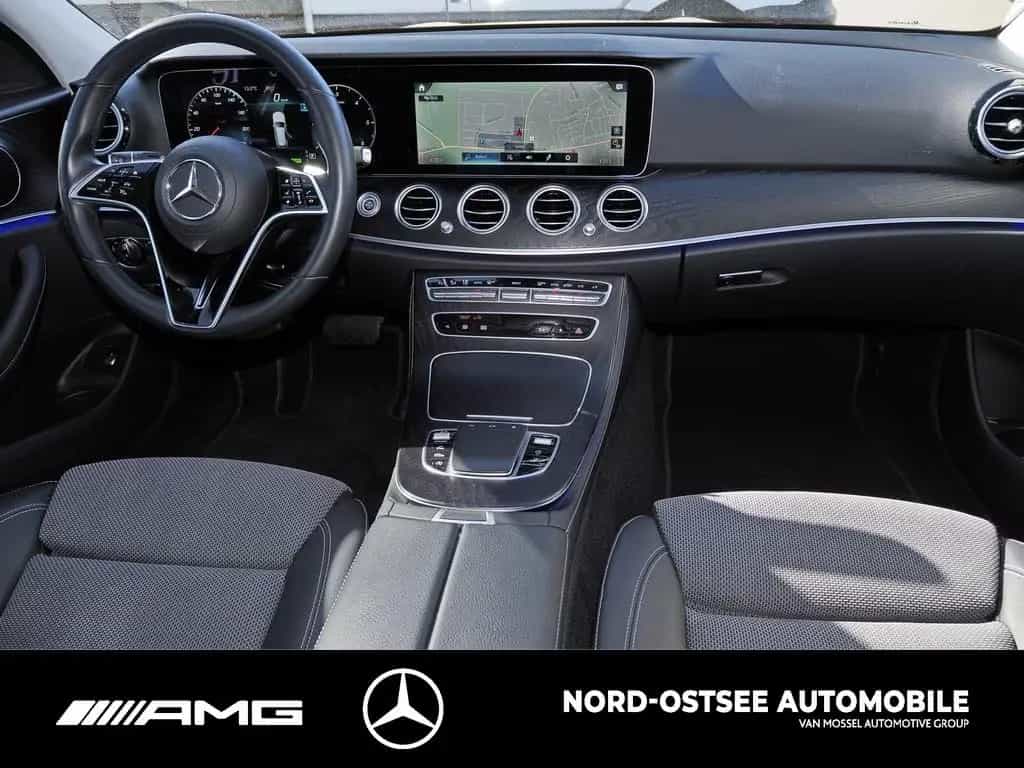 Mercedes-Benz E 220 T d 4M AVANTGARDE DISTRO 360 AHK LED SHD 09/2022-photo-9