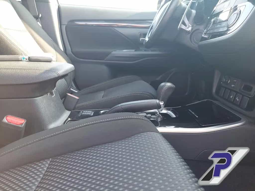 Mitsubishi Outlander 2WD Edition+ Black-Paket Navi+DACH 360 10/2018-photo-16