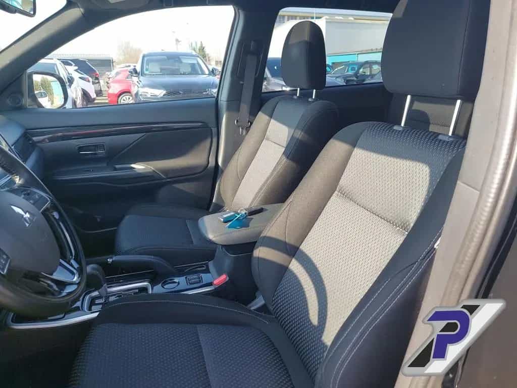Mitsubishi Outlander 2WD Edition+ Black-Paket Navi+DACH 360 10/2018-photo-20