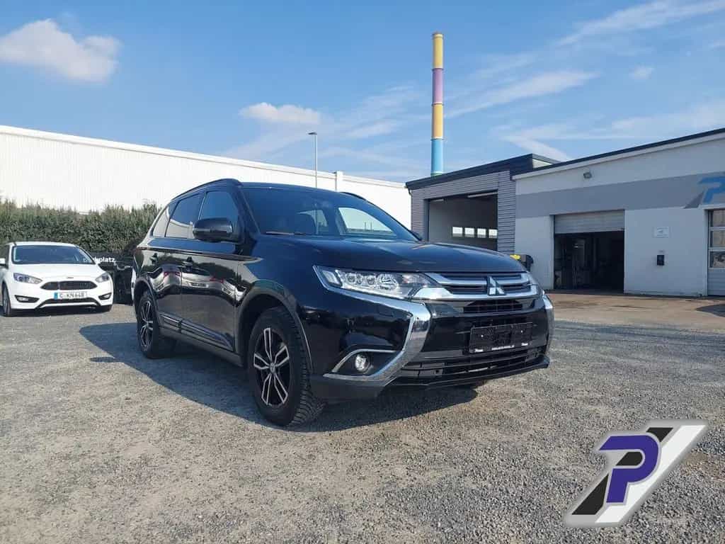 Mitsubishi Outlander 2WD Edition+ Black-Paket Navi+DACH 360 10/2018-photo-6