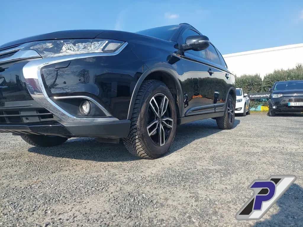 Mitsubishi Outlander 2WD Edition+ Black-Paket Navi+DACH 360 10/2018-photo-8