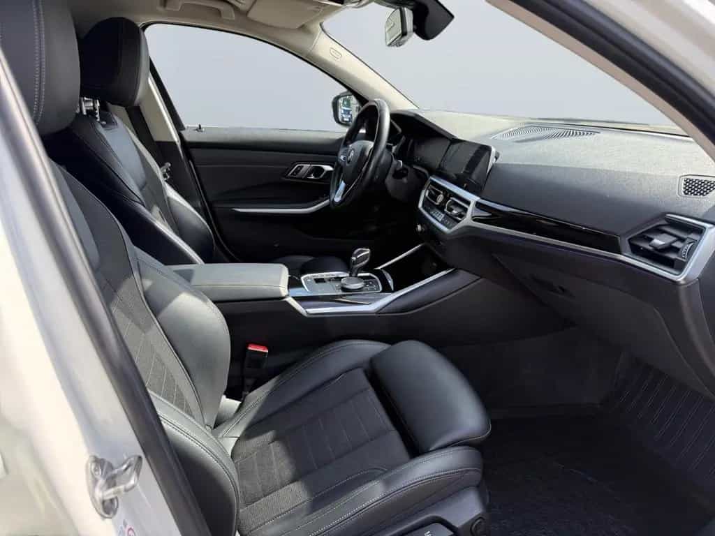 BMW 3 Series 320 i Touring Advantage *LED*Sportsitze*AHK*HiFi 02/2020-photo-20