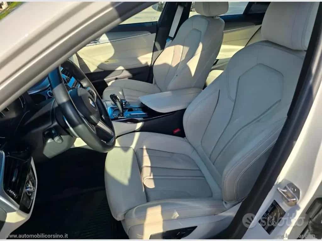 BMW 5 Series 520d Msport 07/2017-photo-5