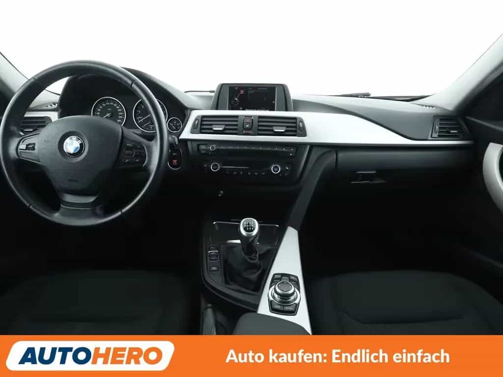 BMW 3 Series 316i *PDC*SHZ*ALU*LIMITER*KLIMA* 02/2015-photo-11