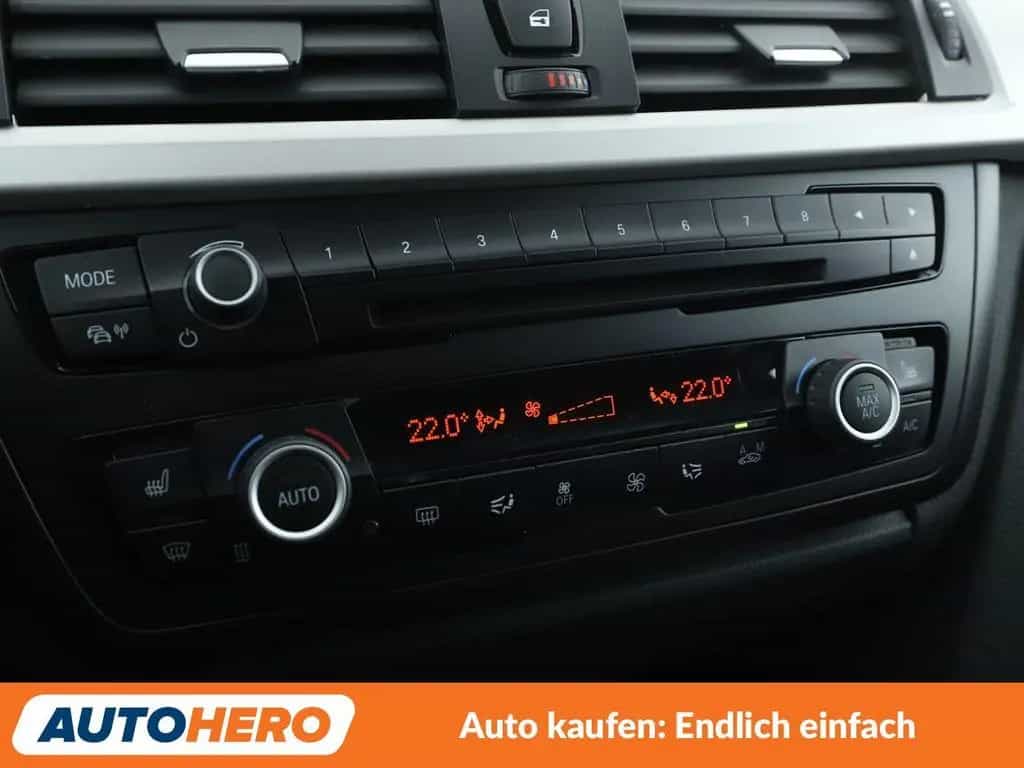 BMW 3 Series 316i *PDC*SHZ*ALU*LIMITER*KLIMA* 02/2015-photo-22