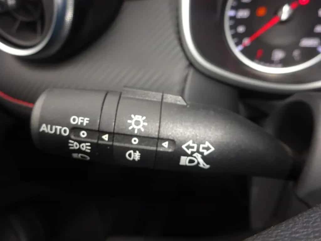 MG ZS 106PS Comfort Klima DAB+ LED 03/2023-photo-21