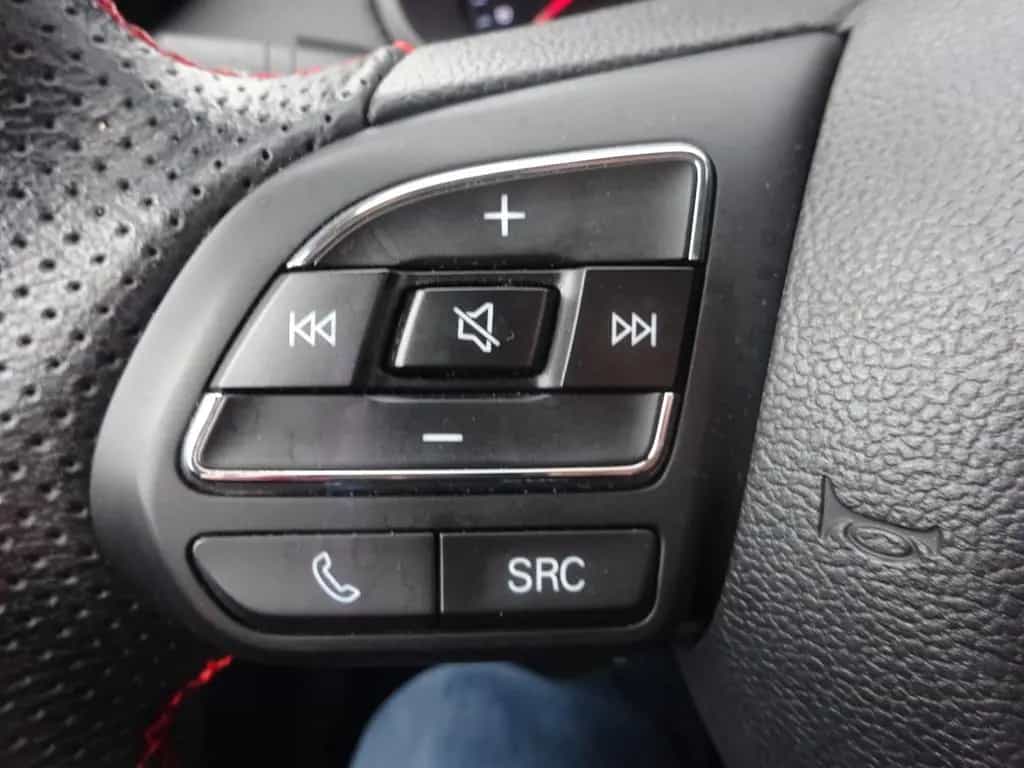 MG ZS 106PS Comfort Klima DAB+ LED 03/2023-photo-22