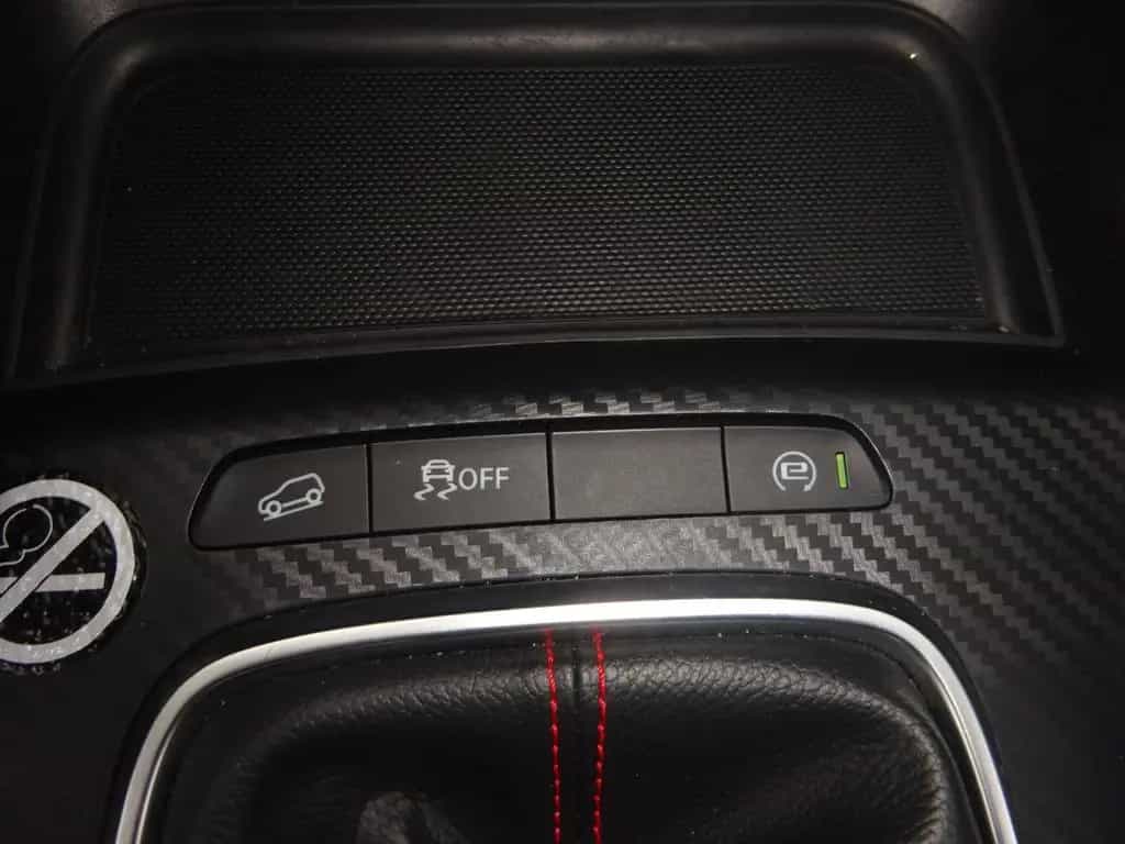MG ZS 106PS Comfort Klima DAB+ LED 03/2023-photo-28