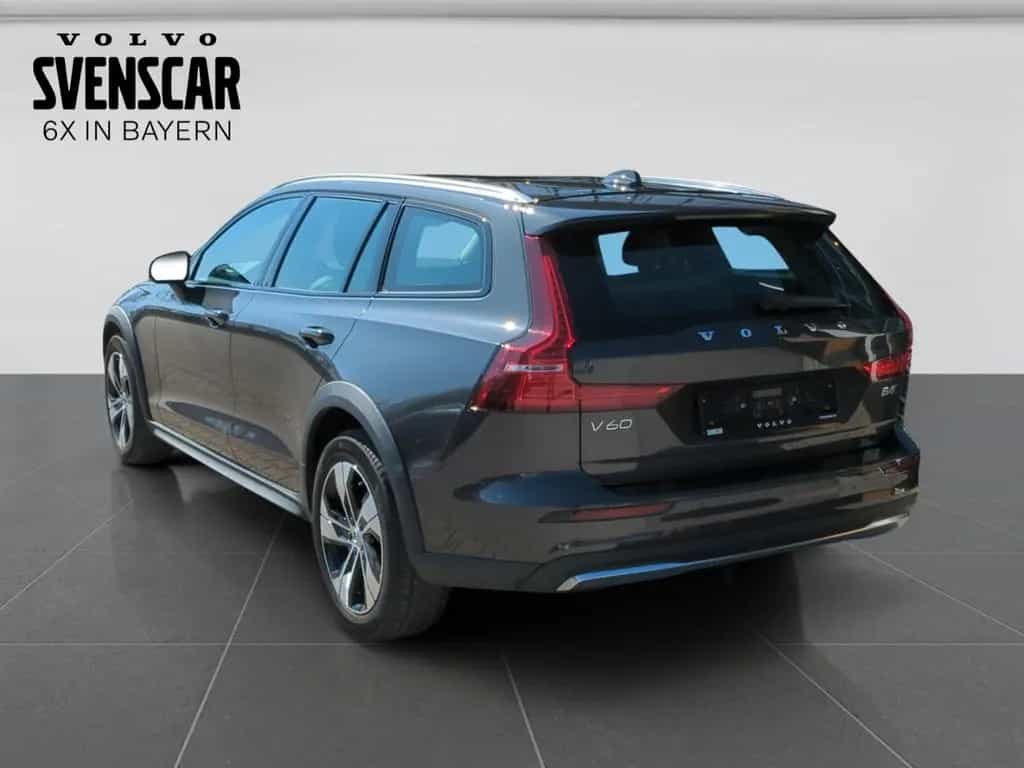 Volvo V60 Cross Country Cross Country Ultimate AWD HUD 03/2023-photo-2