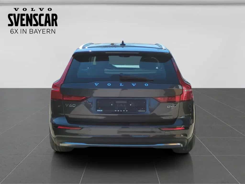 Volvo V60 Cross Country Cross Country Ultimate AWD HUD 03/2023-photo-3