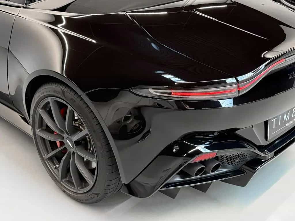 Aston Martin V8 Vantage Roadster | Aston Martin Brussels 07/2023-photo-13