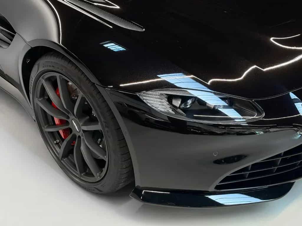 Aston Martin V8 Vantage Roadster | Aston Martin Brussels 07/2023-photo-7