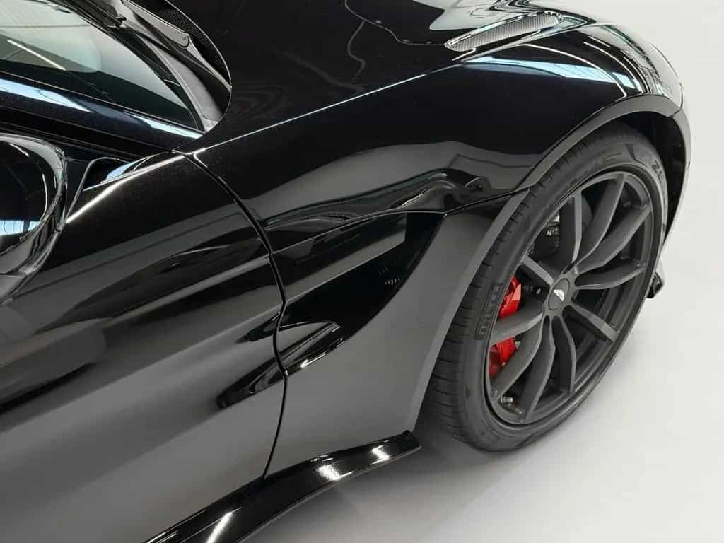 Aston Martin V8 Vantage Roadster | Aston Martin Brussels 07/2023-photo-9