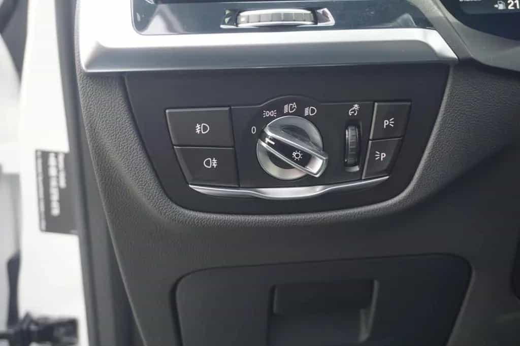 BMW X3 M40d xDrive 326PS Panorama HUD Harman Kardon 10/2020-photo-10