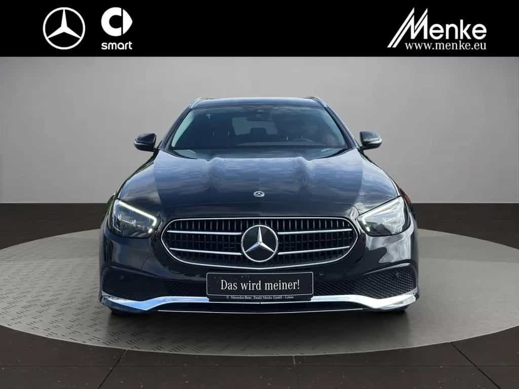 Mercedes-Benz E 220 d T AHK+Kamera+Ambiente+LED 01/2022-photo-1