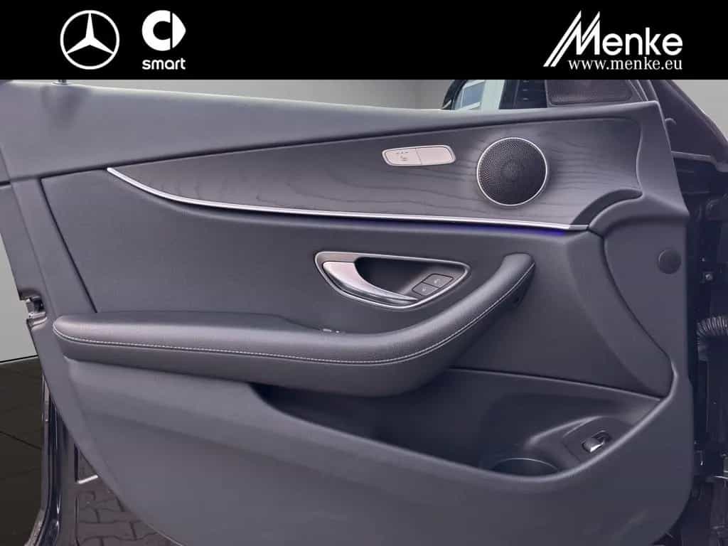 Mercedes-Benz E 220 d T AHK+Kamera+Ambiente+LED 01/2022-photo-10