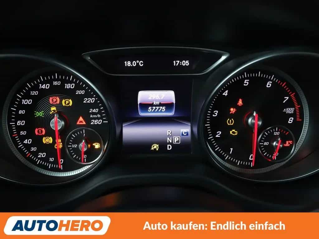 Mercedes-Benz GLA-Class GLA 200 AMG Line Aut.*NAV*LED*TEMPO* 02/2018-photo-19