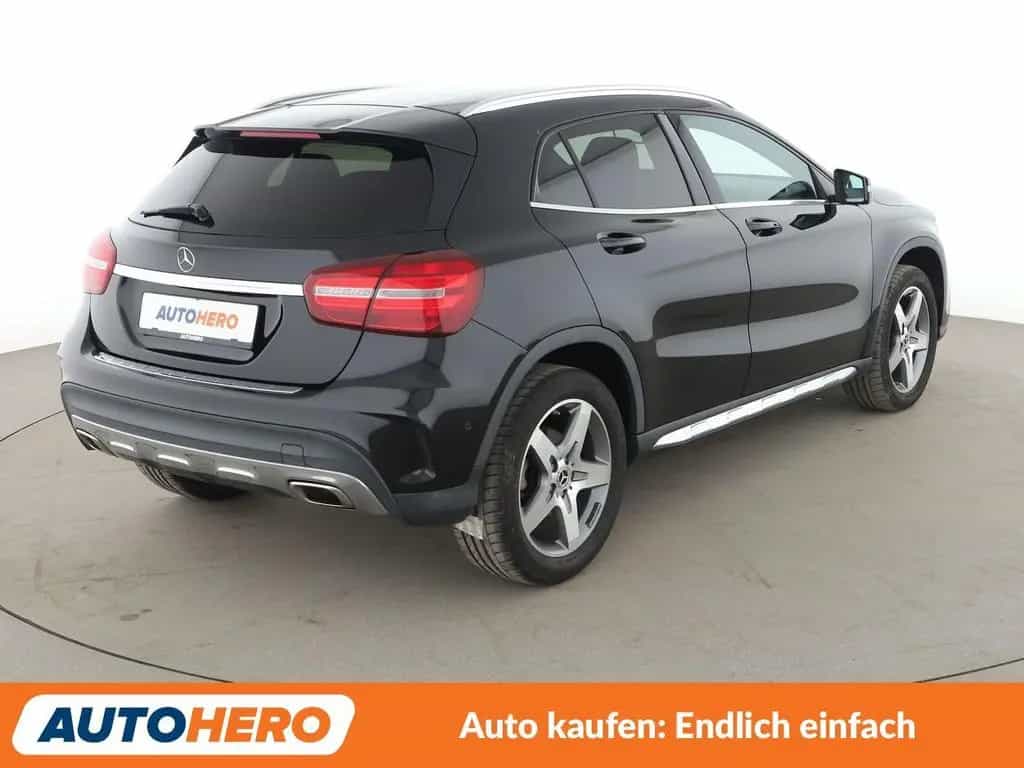 Mercedes-Benz GLA-Class GLA 200 AMG Line Aut.*NAV*LED*TEMPO* 02/2018-photo-5