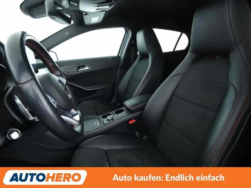 Mercedes-Benz GLA-Class GLA 200 AMG Line Aut.*NAV*LED*TEMPO* 02/2018-photo-9