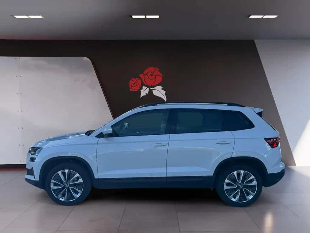 Skoda Karoq 1,5 TSI DSG Style Navi Matrix 02/2023-photo-2