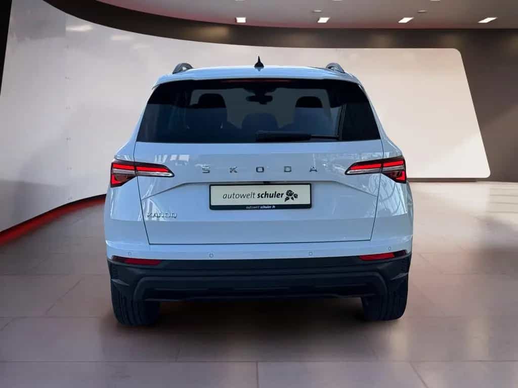 Skoda Karoq 1,5 TSI DSG Style Navi Matrix 02/2023-photo-4