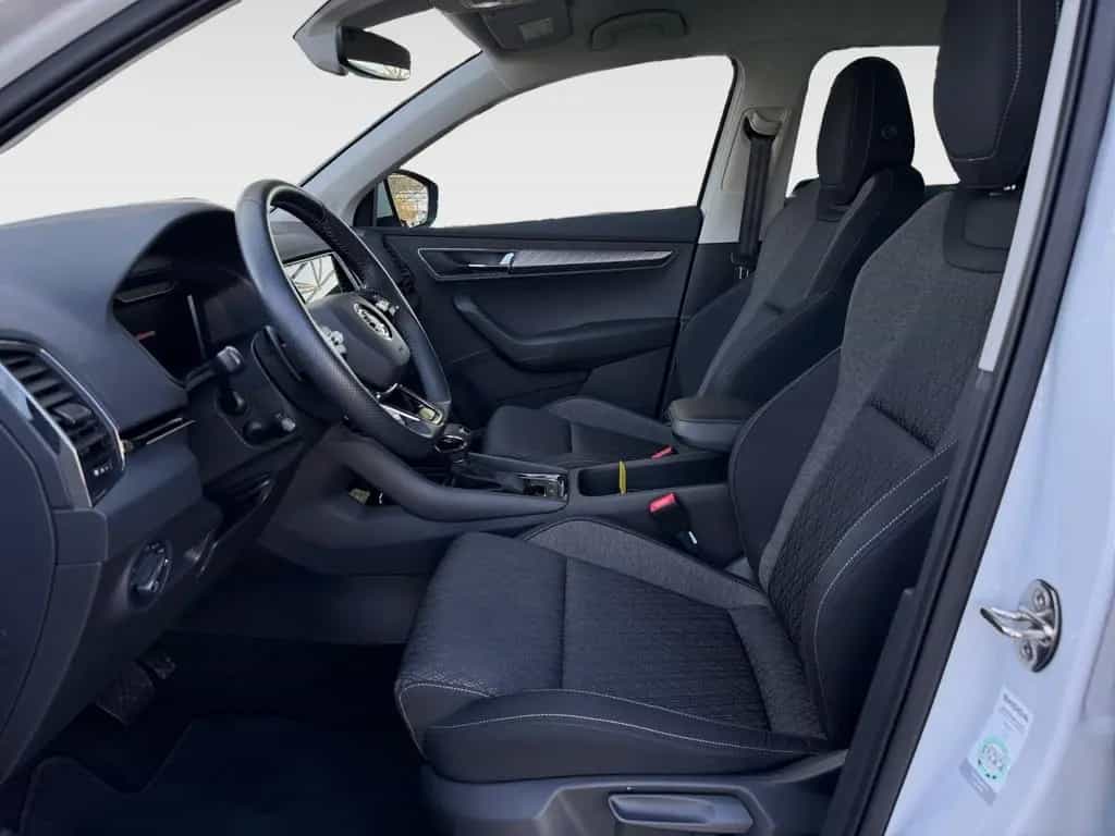 Skoda Karoq 1,5 TSI DSG Style Navi Matrix 02/2023-photo-7