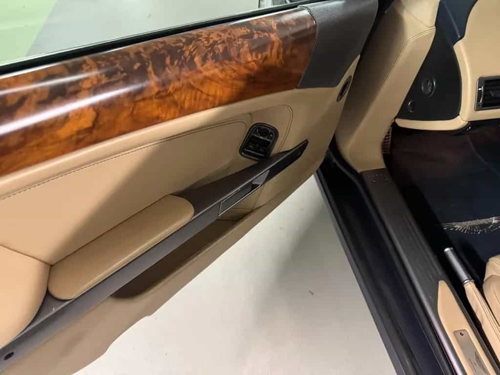Aston Martin DB9 Volante 5.9 Touchtronic TRAUMHAFTER ZUSTAND 03/2007-photo-7