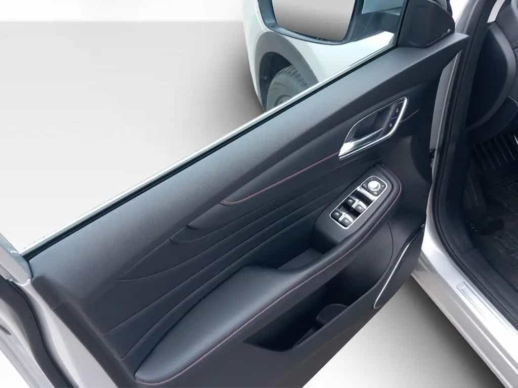 MG HS 1.5 T GDI DCT Luxury AHK*PANO*LED*NAV*SHZ*ACC 03/2024-photo-14
