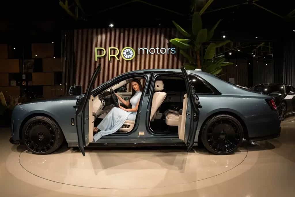 Rolls-Royce Ghost Mansory 06/2022-photo-24