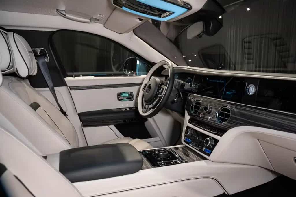 Rolls-Royce Ghost Mansory 06/2022-photo-30