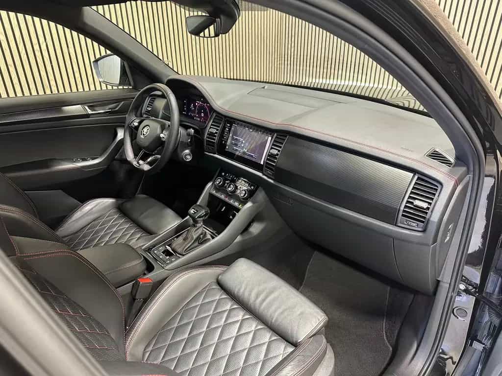 Skoda Kodiaq 2.0 TSI RS 4x4 Matrix|AHK|Pano|Navi|Stand 09/2022-photo-10