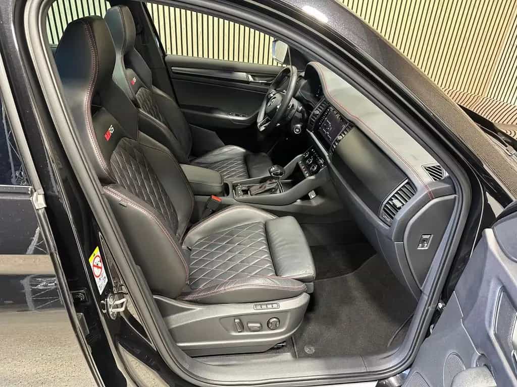 Skoda Kodiaq 2.0 TSI RS 4x4 Matrix|AHK|Pano|Navi|Stand 09/2022-photo-11
