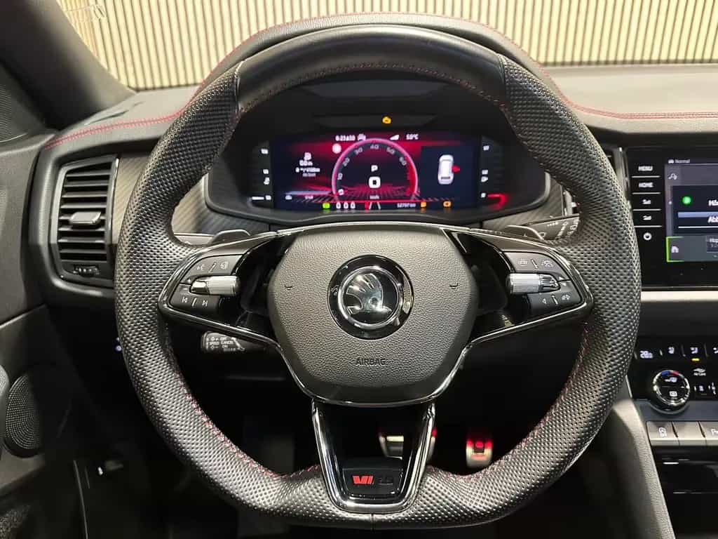 Skoda Kodiaq 2.0 TSI RS 4x4 Matrix|AHK|Pano|Navi|Stand 09/2022-photo-9