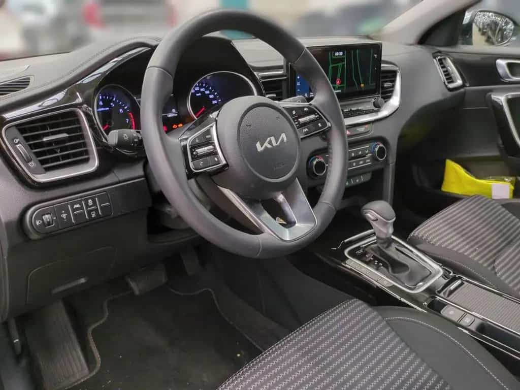 Kia CEED_SW 1.5T 140 DCT7 VIS KOMF+ (NAV) 03/2025-photo-5