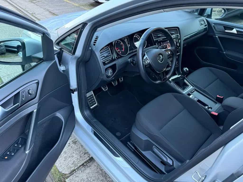 Volkswagen Golf VII Lim. Sound Start-Stopp 01/2018-photo-10
