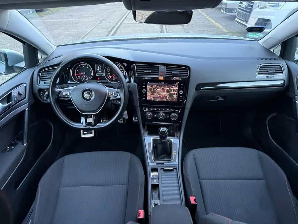 Volkswagen Golf VII Lim. Sound Start-Stopp 01/2018-photo-16