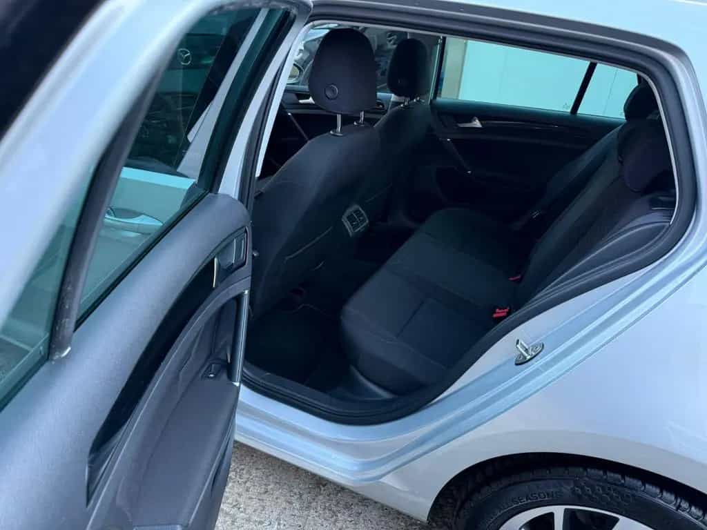 Volkswagen Golf VII Lim. Sound Start-Stopp 01/2018-photo-17